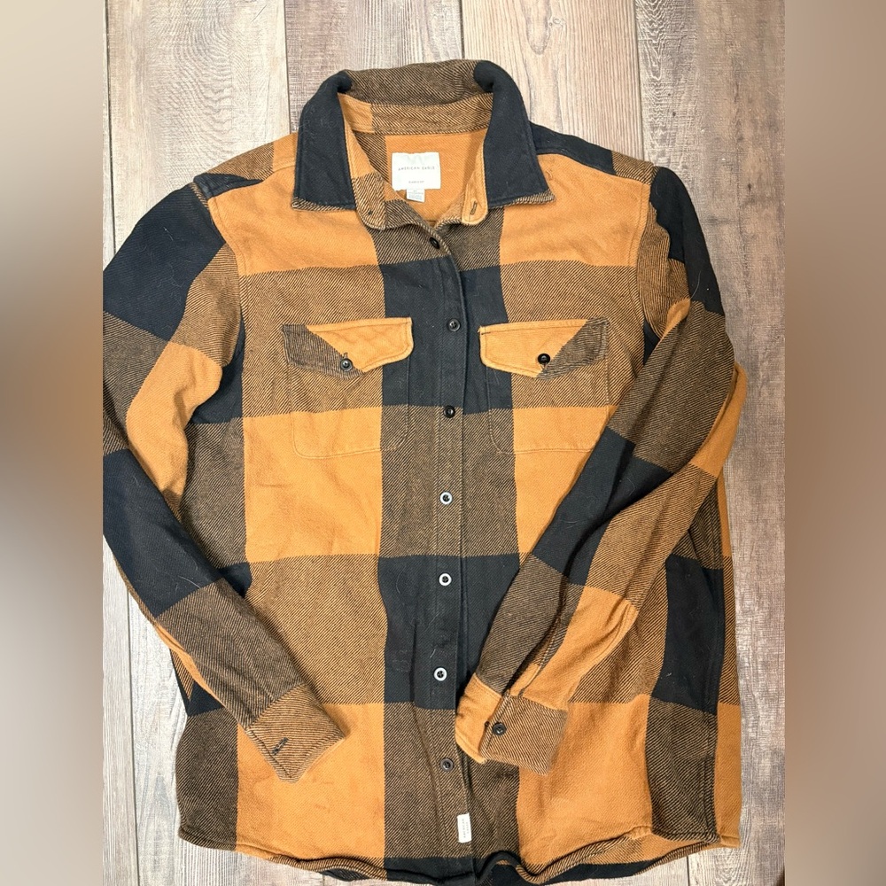 American Eagle Outfitters Black and Tan Plaid Shirt
